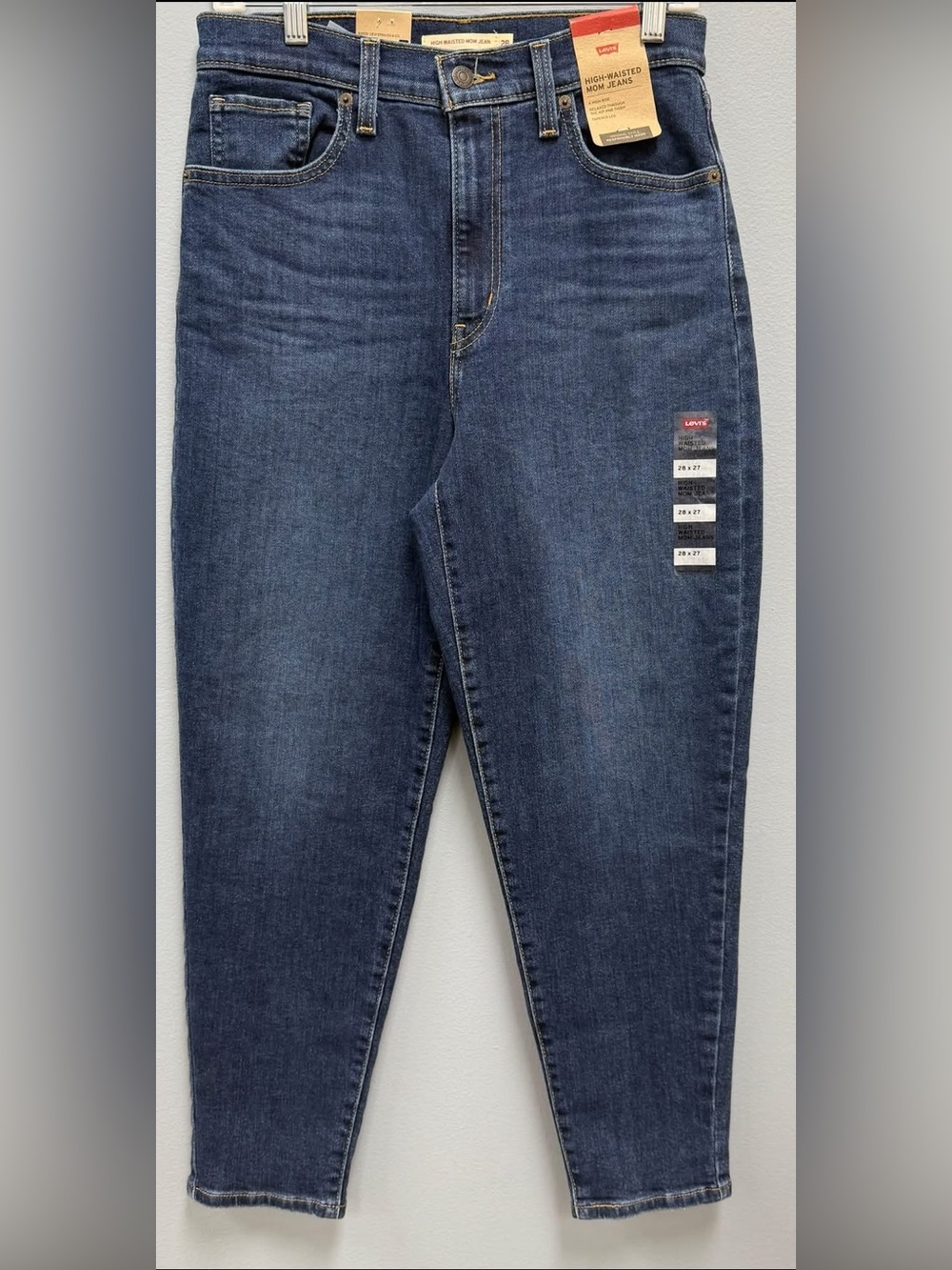 NEW! Levi High Waisted Mom Jeans
